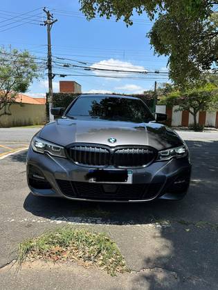 BMW 320i 2.0 16V TURBO FLEX M SPORT AUTOMÁTICO BMW 320i 2.0 16V TURBO FLEX M SPORT AUTOMÁTICO